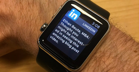 LinkedIn Messaging, LinkedIn messages, video message, iWatch alert, LinkedIn alert, video messaging